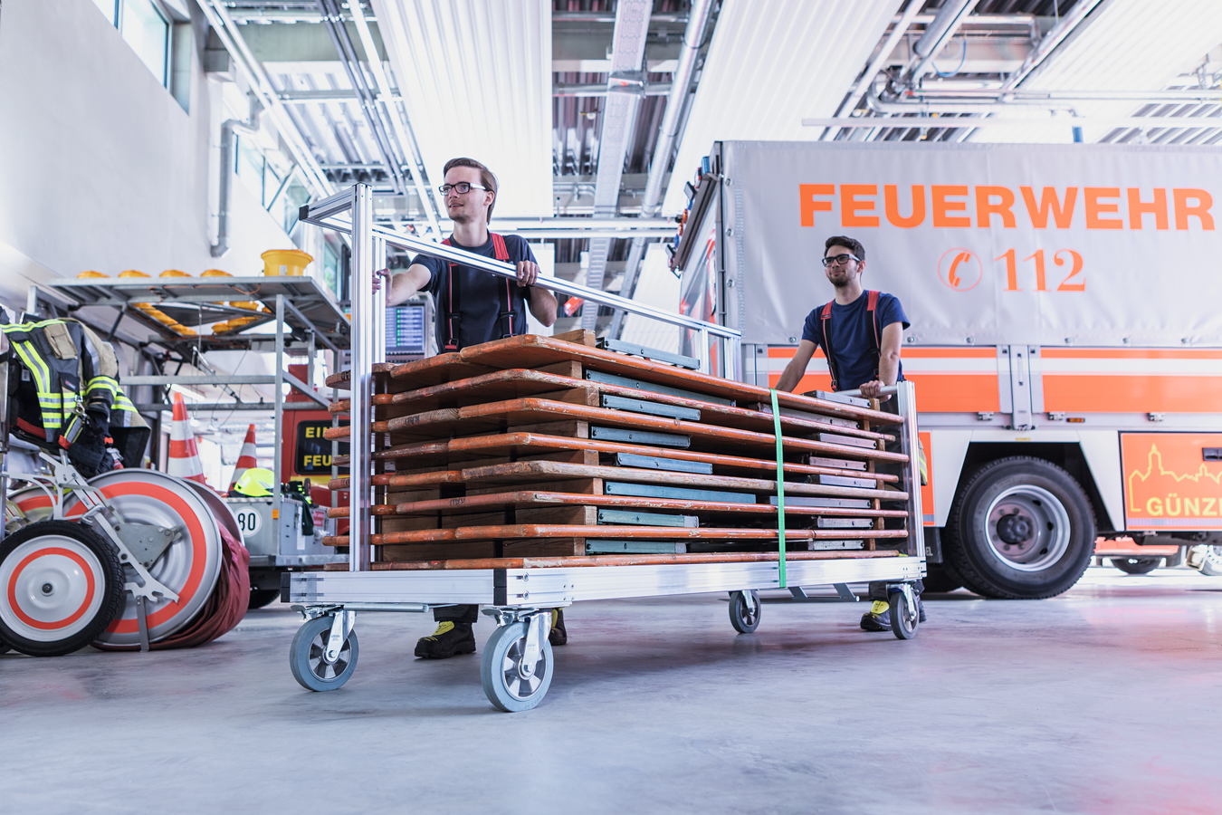 Rollcontainer Festzeltgarnitur